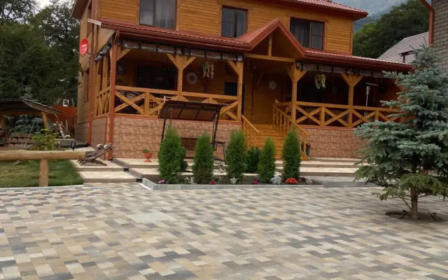 Dykhanie Gor Recreation Camp