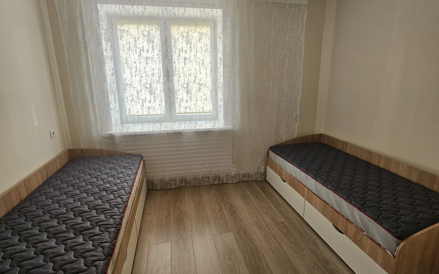 Dvukhkomnatnaya v Tsentre na Bolshoy Troitskoy 15 Flat