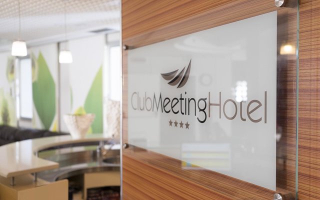 Club Meeting Hotel