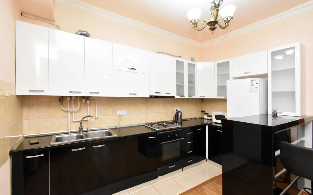 3-K v Novostroyke, Ulitsa Argishti, Gl933 Flat