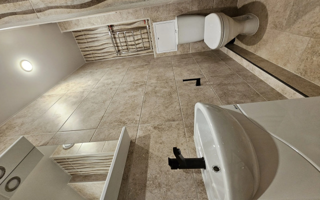 Uluchshennaya Studiya U Metro Parnas Flat