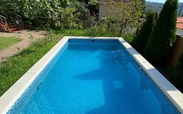 Dom Dlya Otdykha S Basseynom I Saunoy Private house