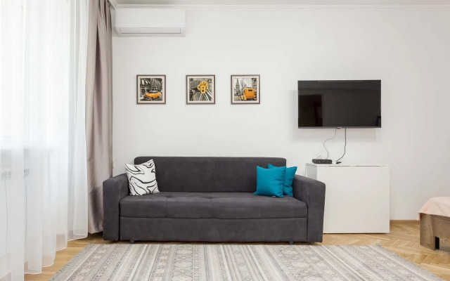 Svetlaya V Tsentre Goroda Flat