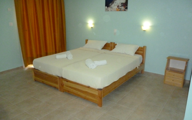 Alexandros Guest House