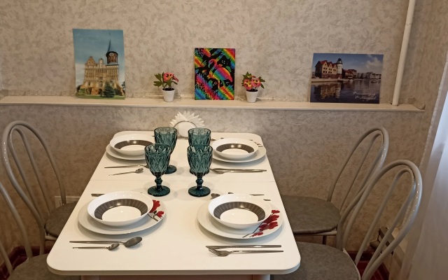 Tcentr 3 izolirovannykh komnaty Apartments