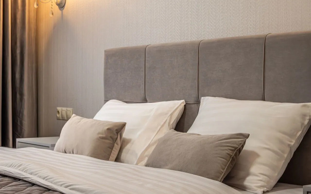 S Razvitoy Infrastruktupoy Apartments