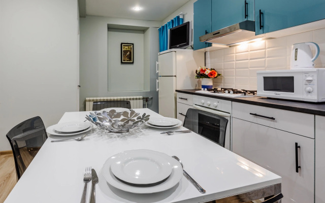 Апартаменты SpbStay с тремя спальнями на Рубинштейна 25