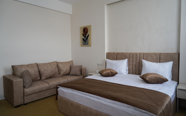 Igit Plaza Hotel