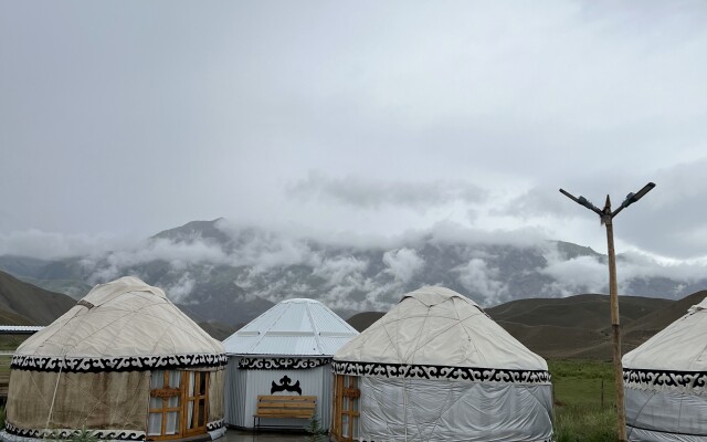 As A Nomad Naryn Glemping
