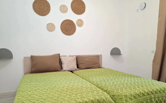 Апартаменты Трехкомнатные с видом на парк и озеро