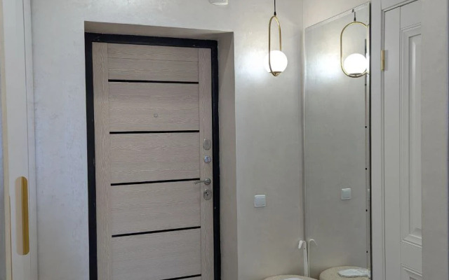 Helenrooms - Uyutnaya Kvartira Na Naberezhnoy Flat