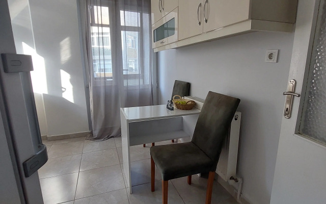 2+1 V Tsentre Stambula Apartments