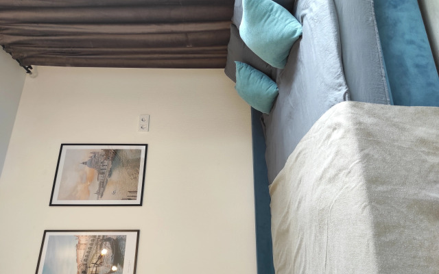 Uyutnaya studiya ryadom s parkom Apartments