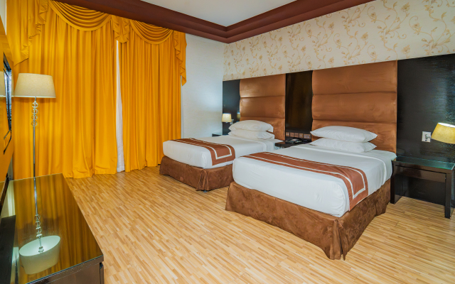 Mangrove Hotel