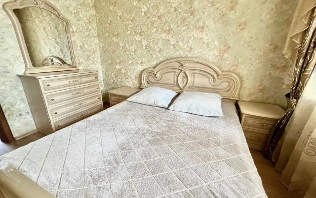 Aristokrat Flat