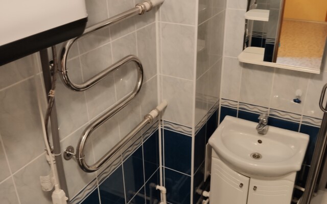 Apartamenty Uyutnaya 2-Kh Komn. Kvartira Nedaleko Ot Tsentra I Metro