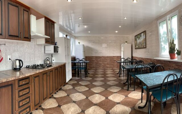 Anzhelika Guest House