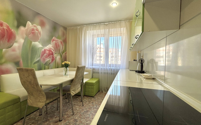 Bolshaya Kvartira Do 7 Gostey Apartments
