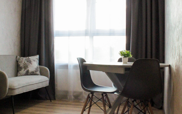 Na Romanovskoy 5 Flat
