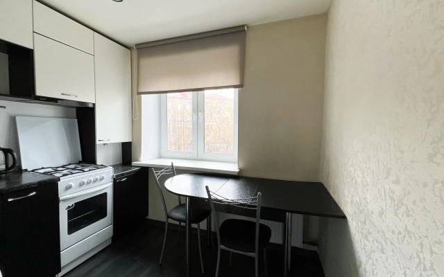 Квартира 2-комнатная на Коминтерна 17