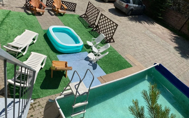 Edelveys Hotel