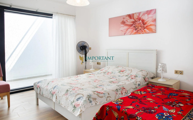 BD498-Gümüşlükte 4 Odalı Özel Havuzlu Villa
