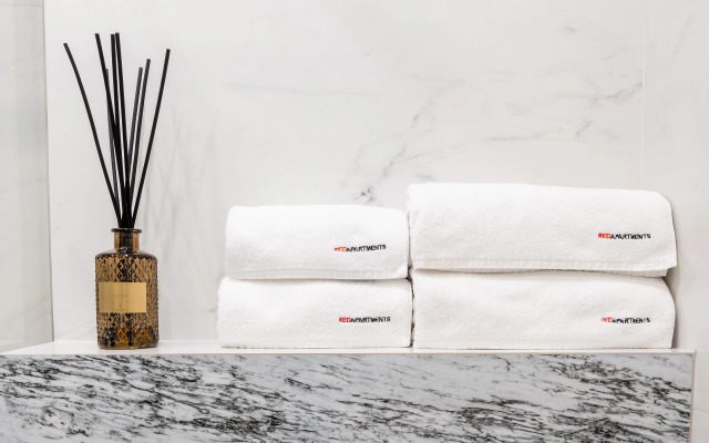 Апартаменты Red Apartments Светлана Парк Амелия