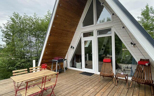 Sazonki Hill A-Frame Village Guest house
