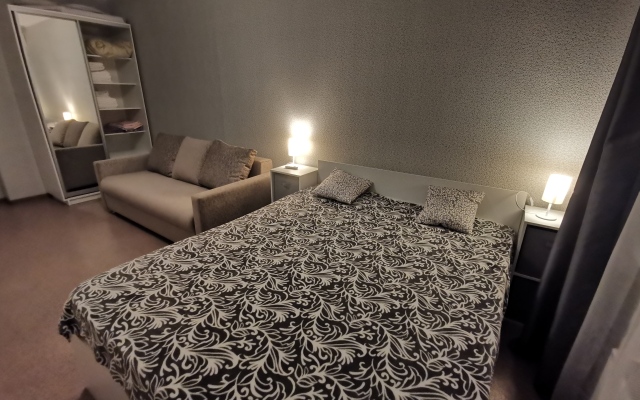 Yanki Kupaly 67 Apartments