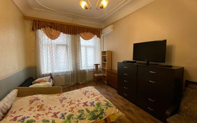 Vasileostrovskaya Apartments
