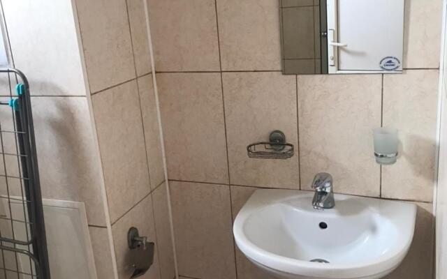 Otdyih V Loo Guest House