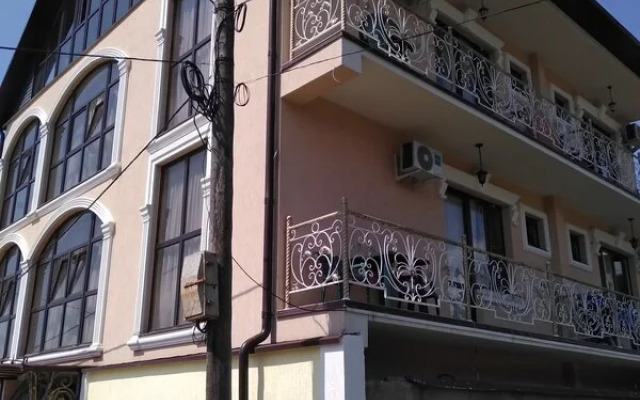Lilo Guest house