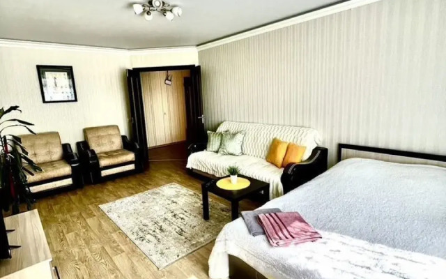 Квартира двуxкoмнатнaя в cамом цeнтpе гopода