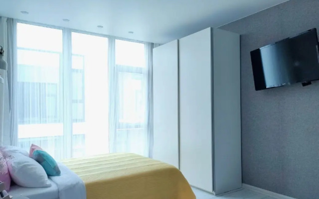 Odnokomnatnaya Molodogvardeyskaya 2/63 Flat