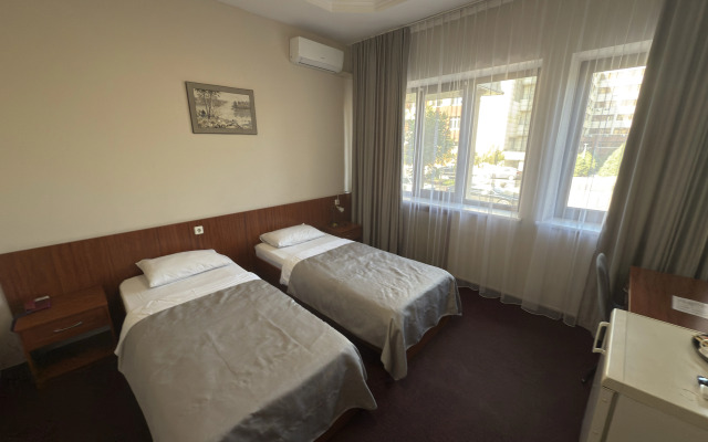 Отель Saya Hotel Almaty