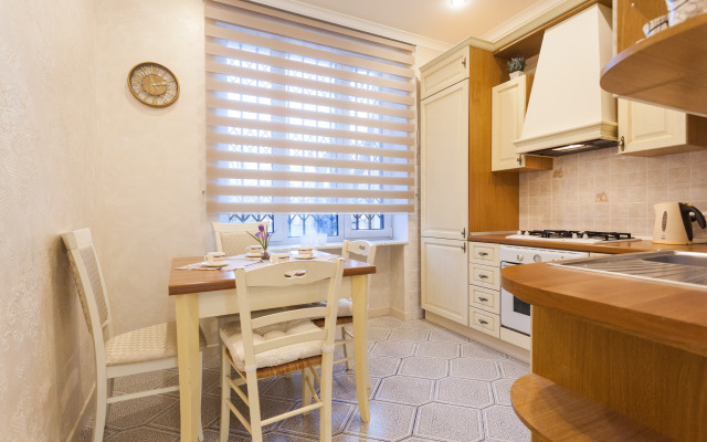 Apartamenty dvukhkomnatnyye extra lux v tsentre