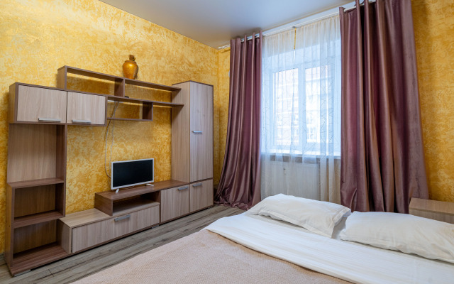 Апартаменты Apart Sharing на 65-летия Победы 1/11