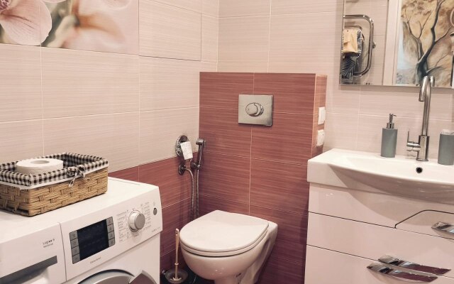 Biznes-Apartamenty Lora Home na Varshavskom shosse Apartments