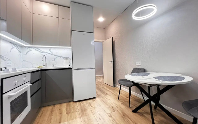 V Prekrasnom Novom Zhk Levoberezhye Flat