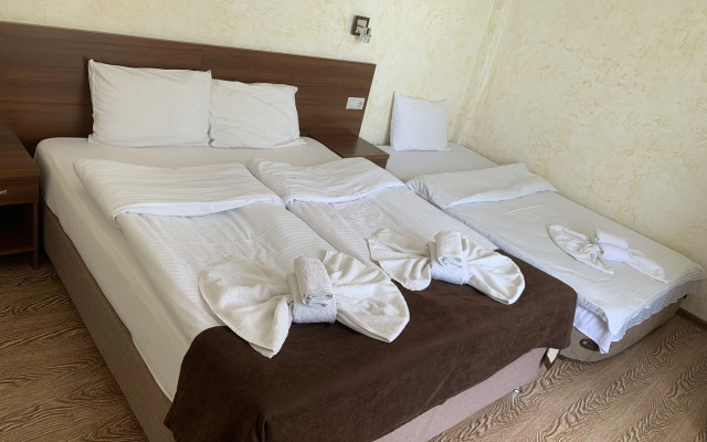 Aqua Life Guest House