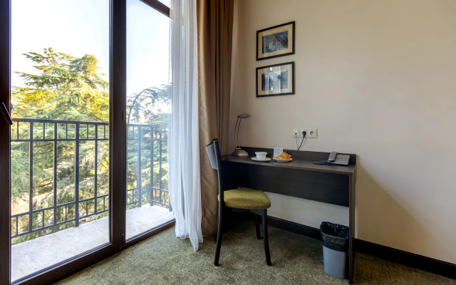 Citrus Hotel