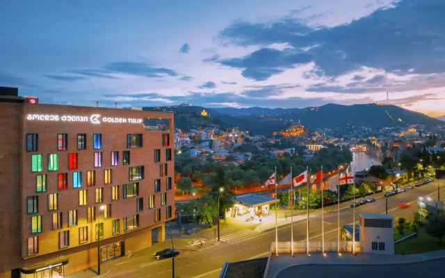 Hotel Golden Tulip Design Tbilisi