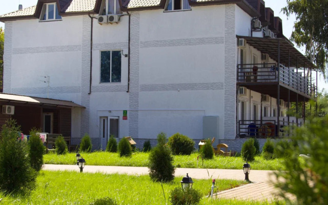 Fianit Hotel