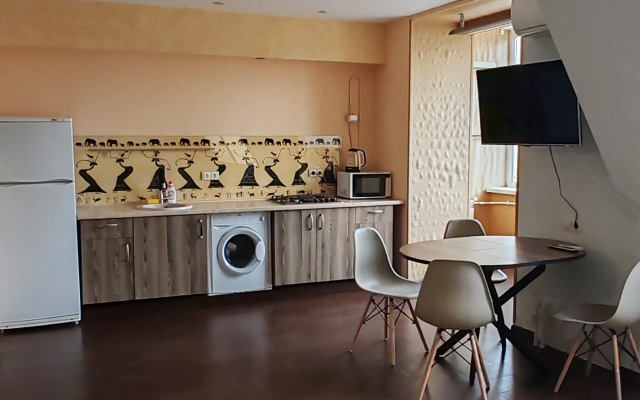 Studiya V Tsentre, Est vihod Na Kryshu i besplatnaya parkovka Flat