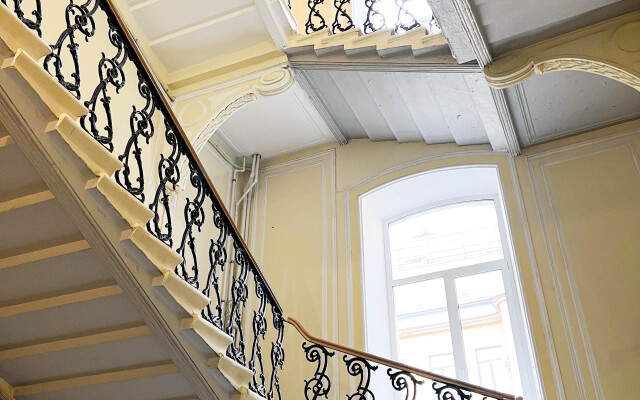 Adazhio Na Isaakievskoj Ploschadi Guesthouse