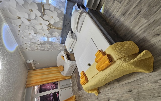 Mona Liza Guest house