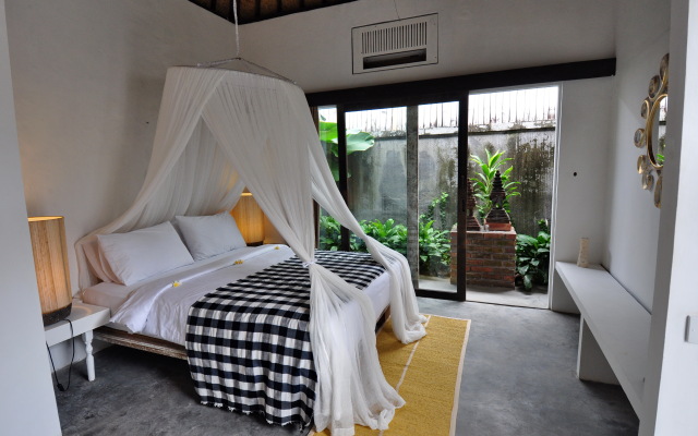 Вилла Authentic 2BR in Seminyak