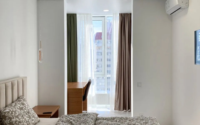 Апартаменты с кроватью 180 см, ванной и панорамными окнами, 17 этаж