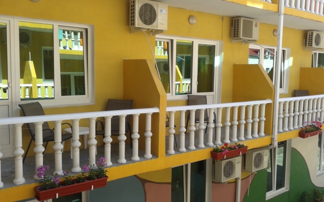 Dom na Alleynoy Guest house