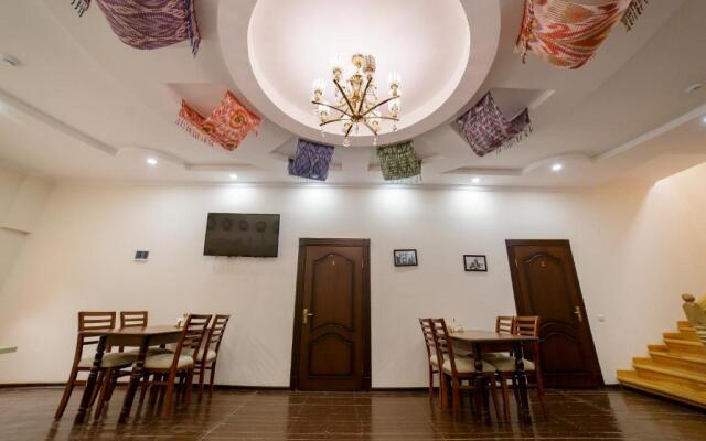 Hotel Caravan Hotel